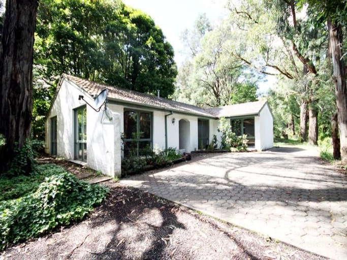 2 Dunstan Rd, Avonsleigh, VIC 3782