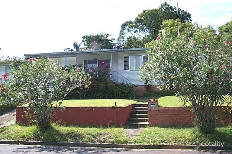 3 Maltman Ave, Southport, QLD 4215