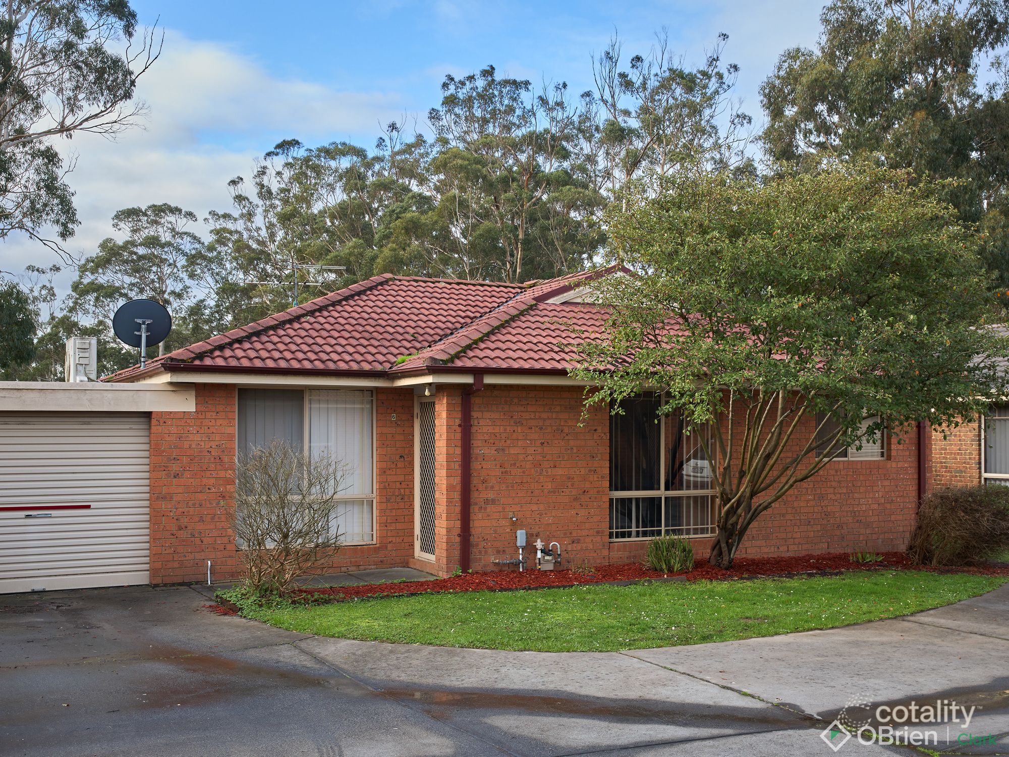 6/3 Gumleaf Pl, Drouin, VIC 3818