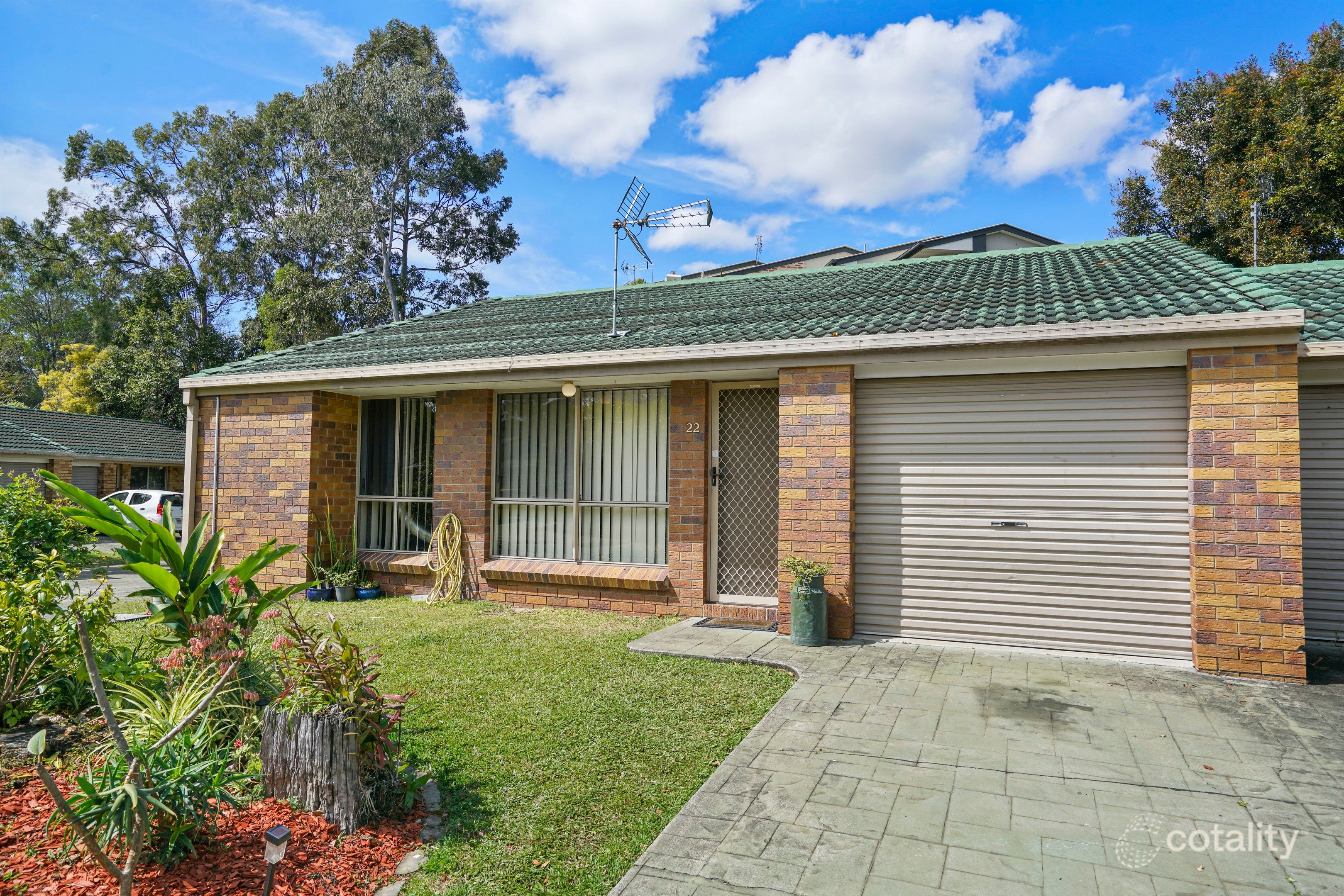 22 Silky Oak Ct, Oxenford, QLD 4210