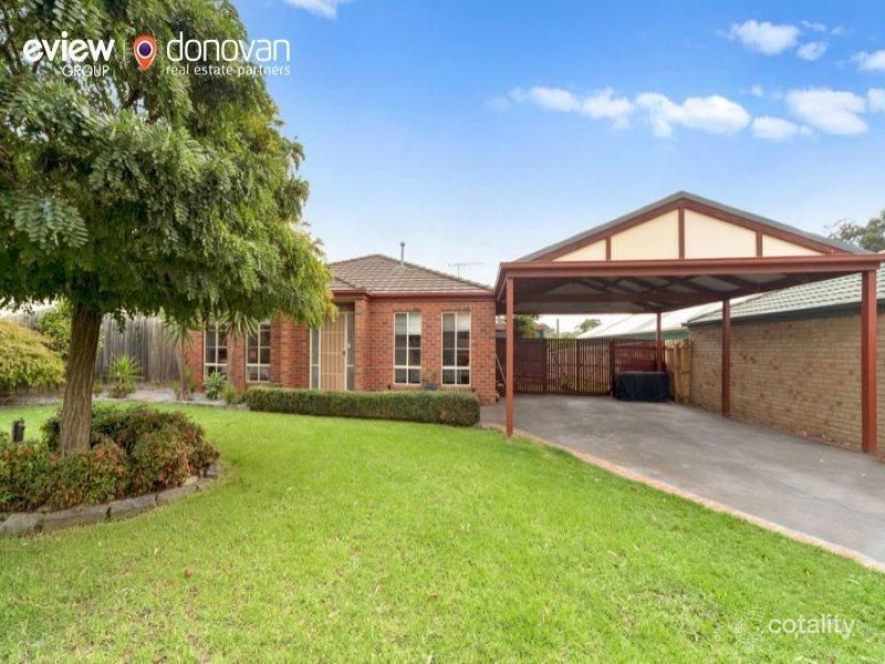 17 Hooper Dr, Skye, VIC 3977