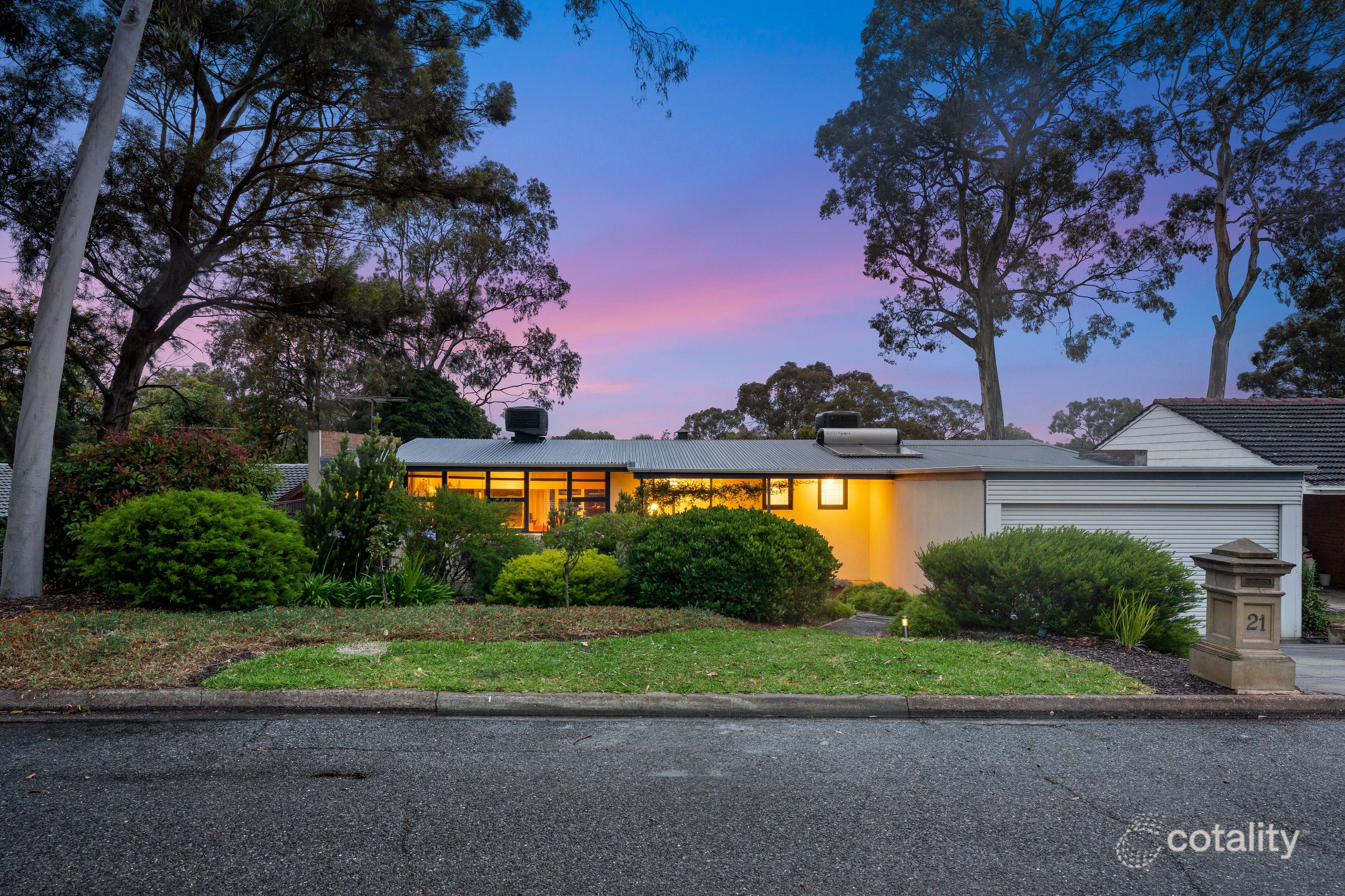 21 Caspar St, Fairview Park, SA 5126