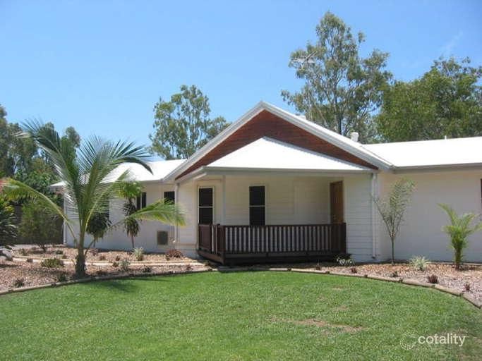 13 Bunya St, Bushland Beach, QLD 4818
