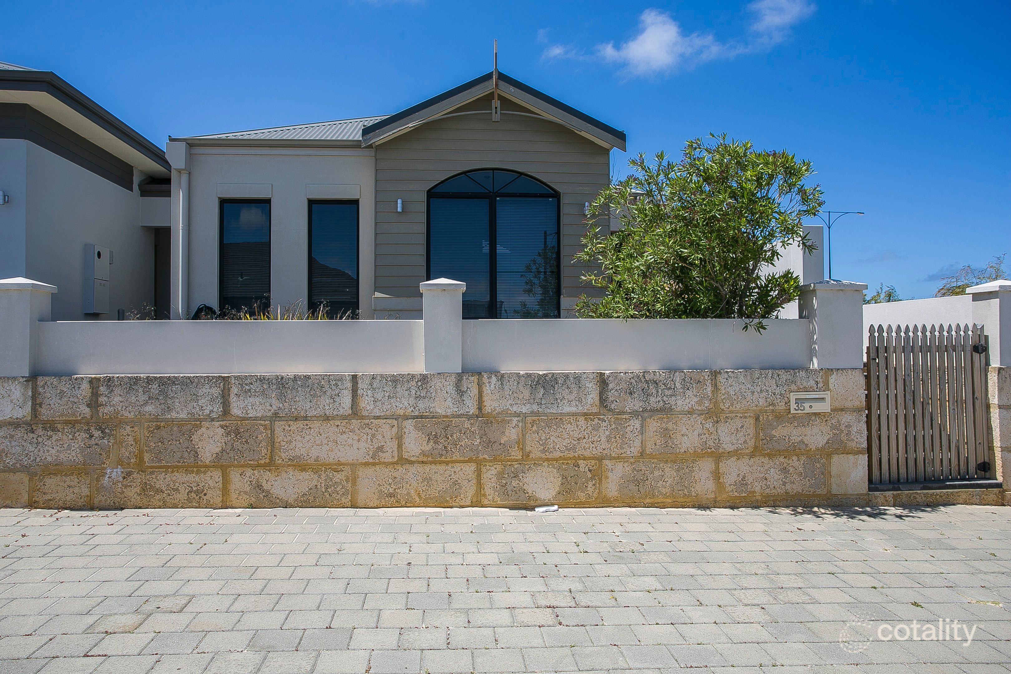 35 Barmouth Loop, Butler, WA 6036