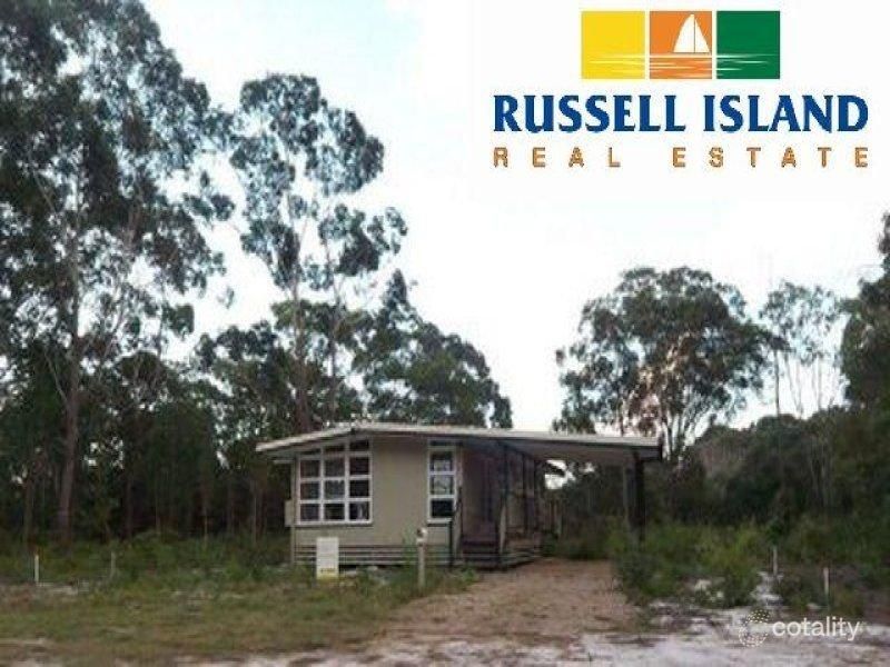 25 Grove Rd, Russell Island, QLD 4184