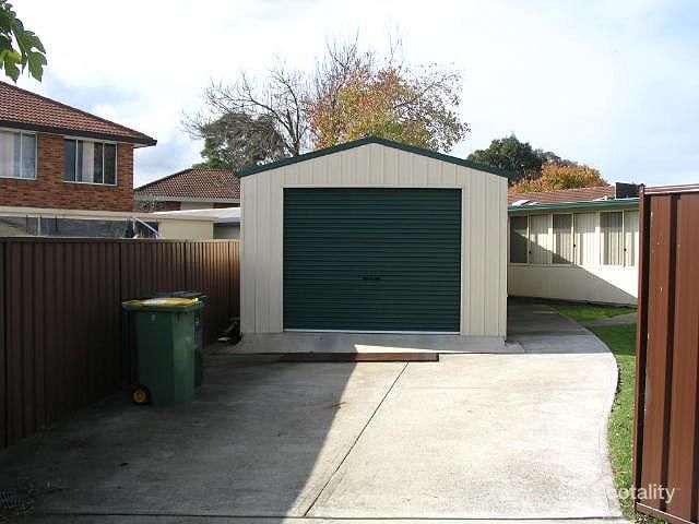 6 Hillend Pl, Wakeley, NSW 2176