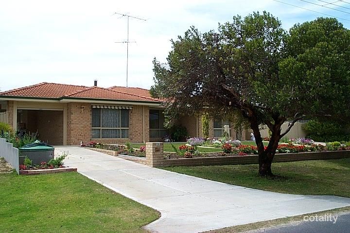 36 Wooleen St, Golden Bay, WA 6174