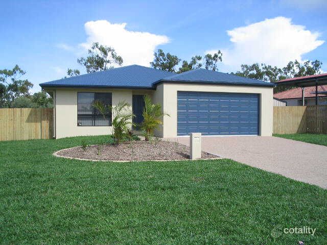 14 Ugarte St, Bushland Beach, QLD 4818