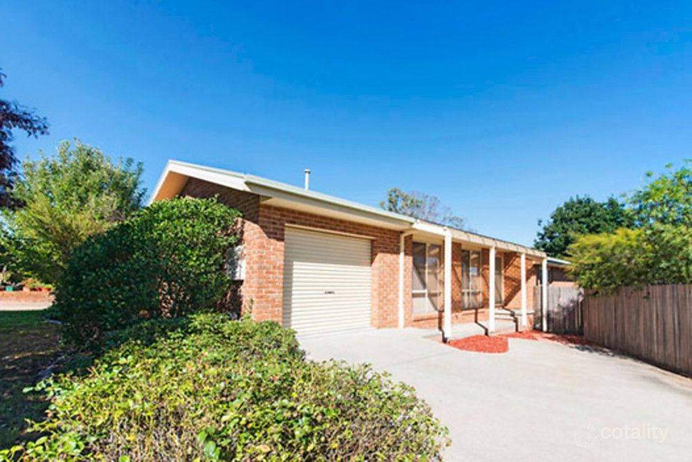 2 Peron Pl, Banks, ACT 2906