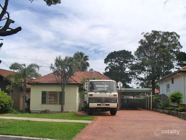 37 Engadine Ave, Engadine, NSW 2233