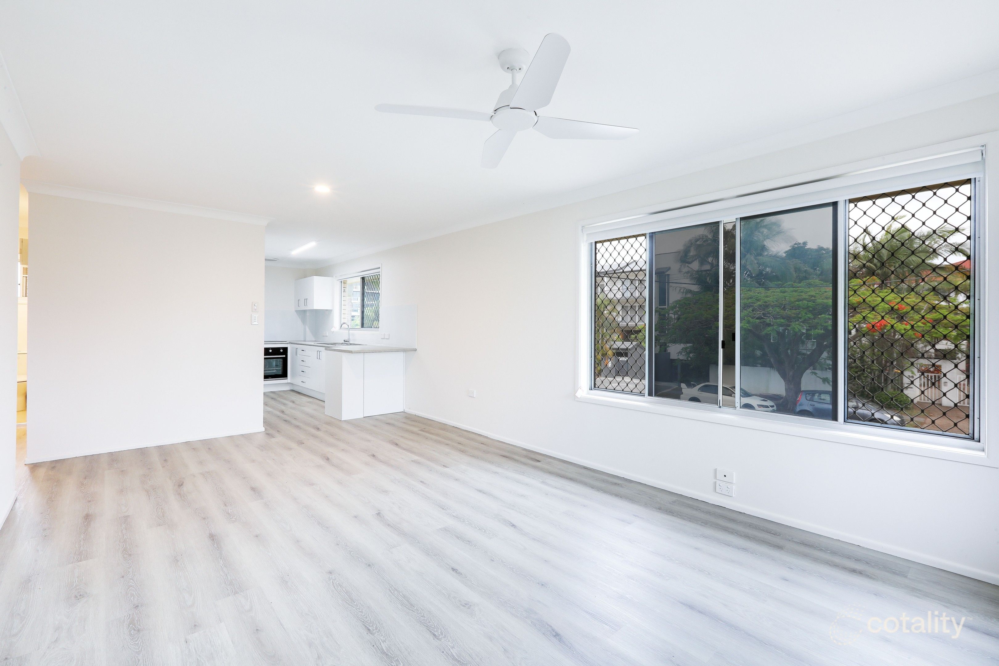 8/37 Burra St, Surfers Paradise, QLD 4217