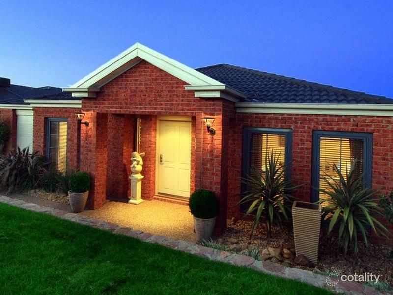 14 Loders Way, Berwick, VIC 3806