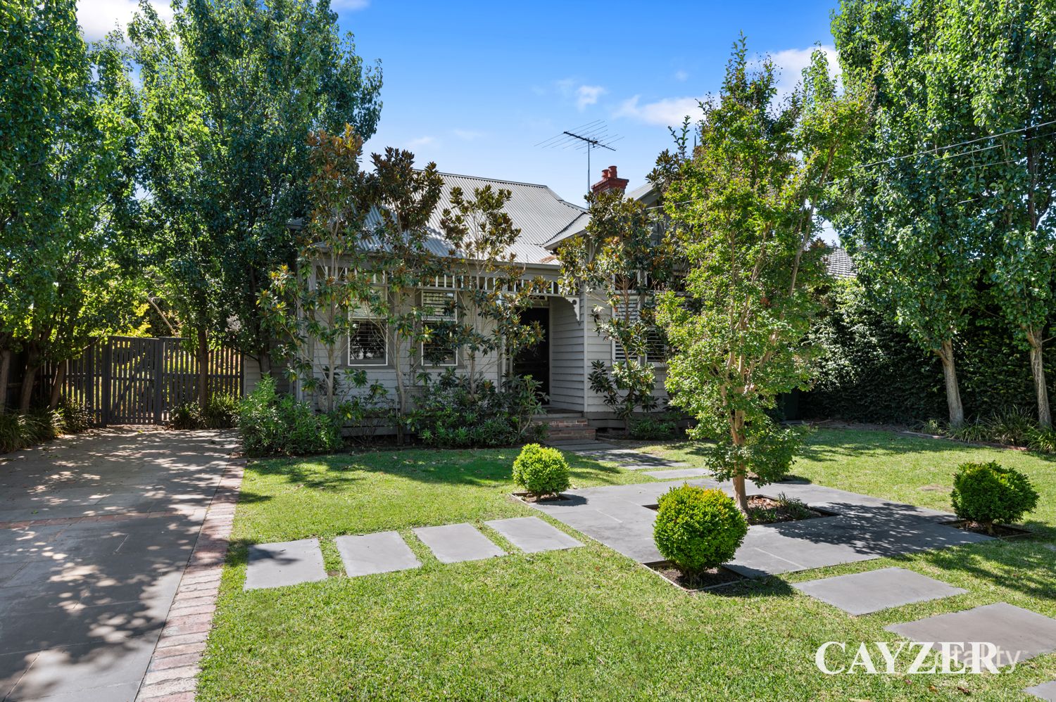 42 Elster Ave, Elsternwick, VIC 3185
