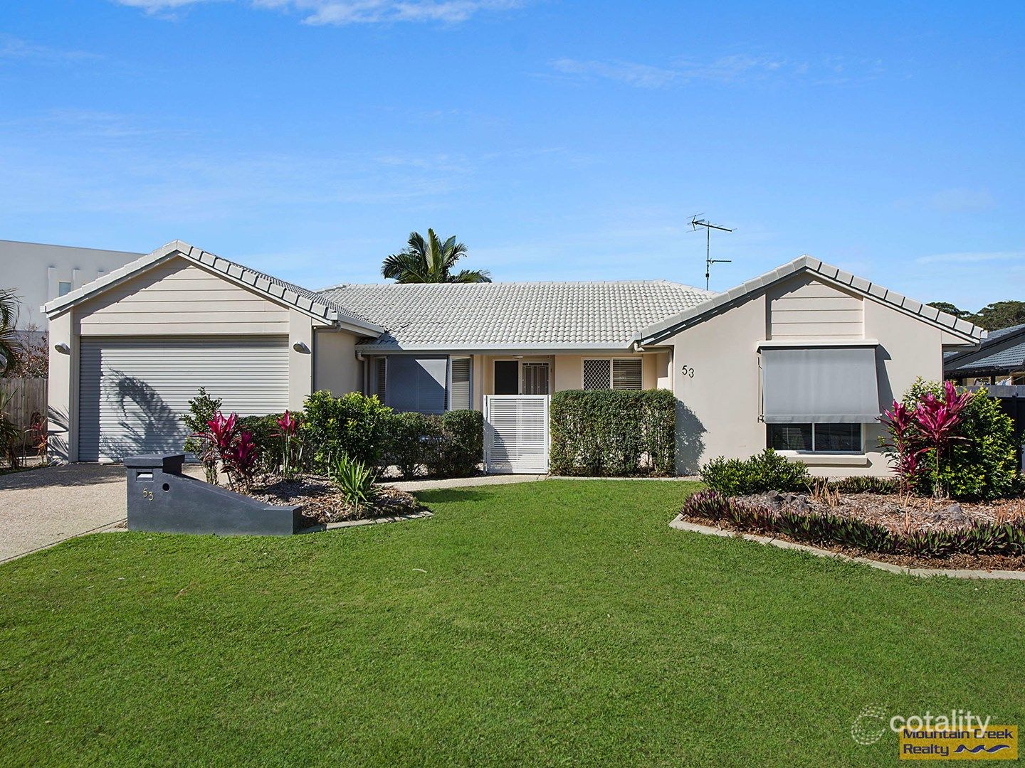 53 Mountain Creek Rd, Mountain Creek, QLD 4557