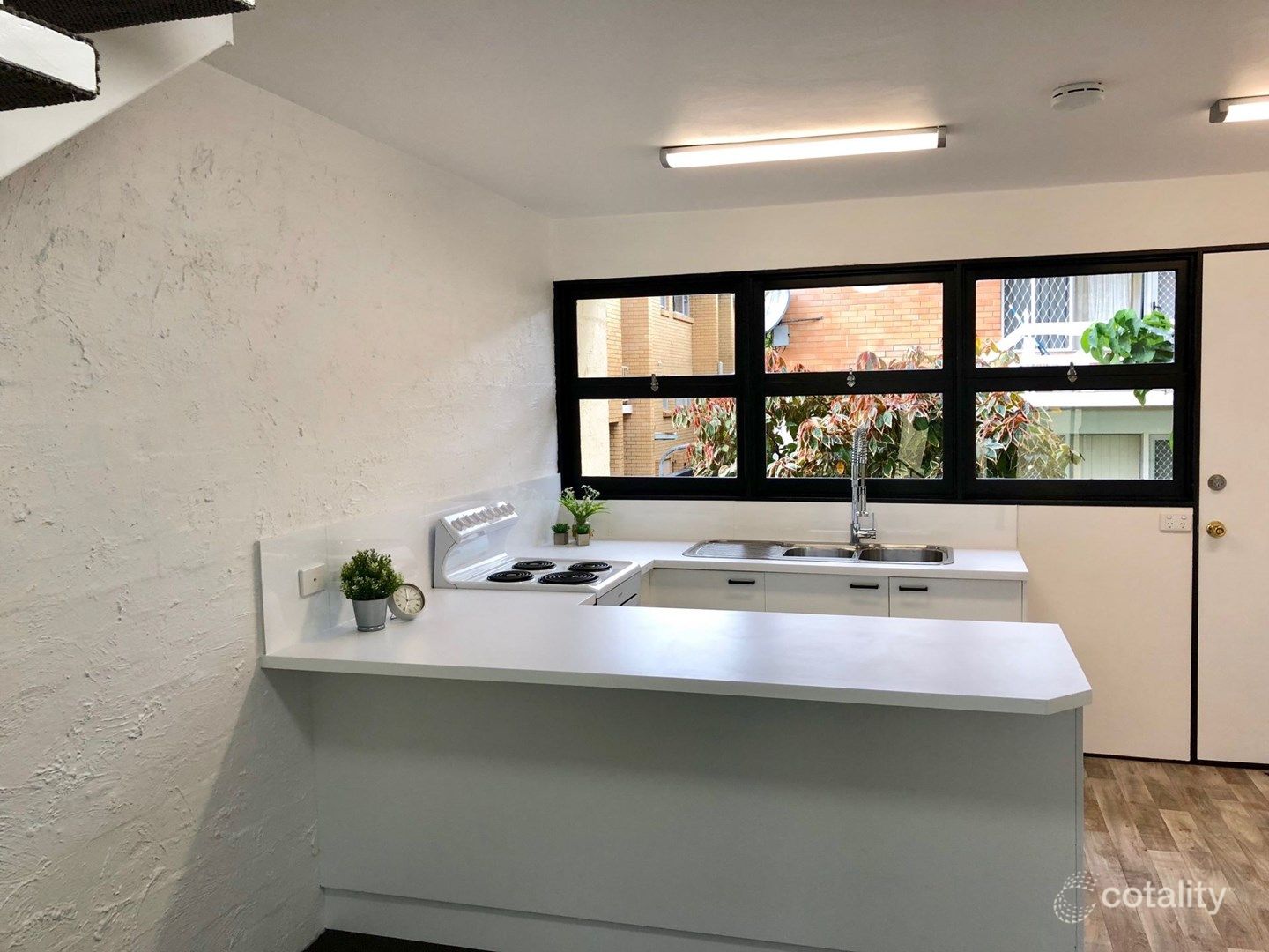 1/21 Sunset Bvd, Surfers Paradise, QLD 4217