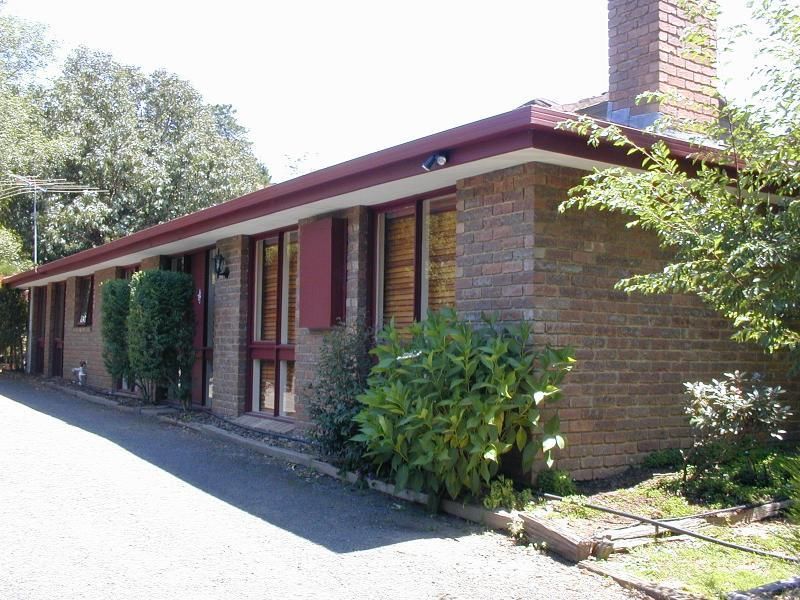 10 Hotham Ave, Mount Macedon, VIC 3441