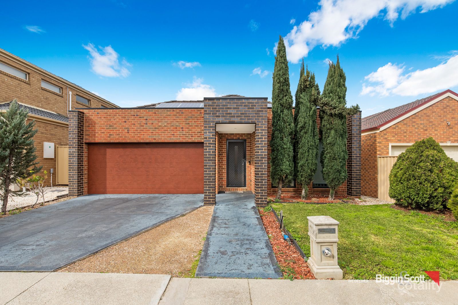 10 Cranwell Sq, Caroline Springs, VIC 3023
