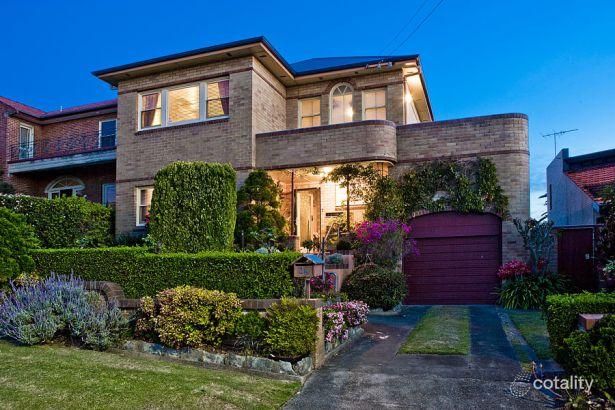 25 Fenton Ave, Bar Beach, NSW 2300