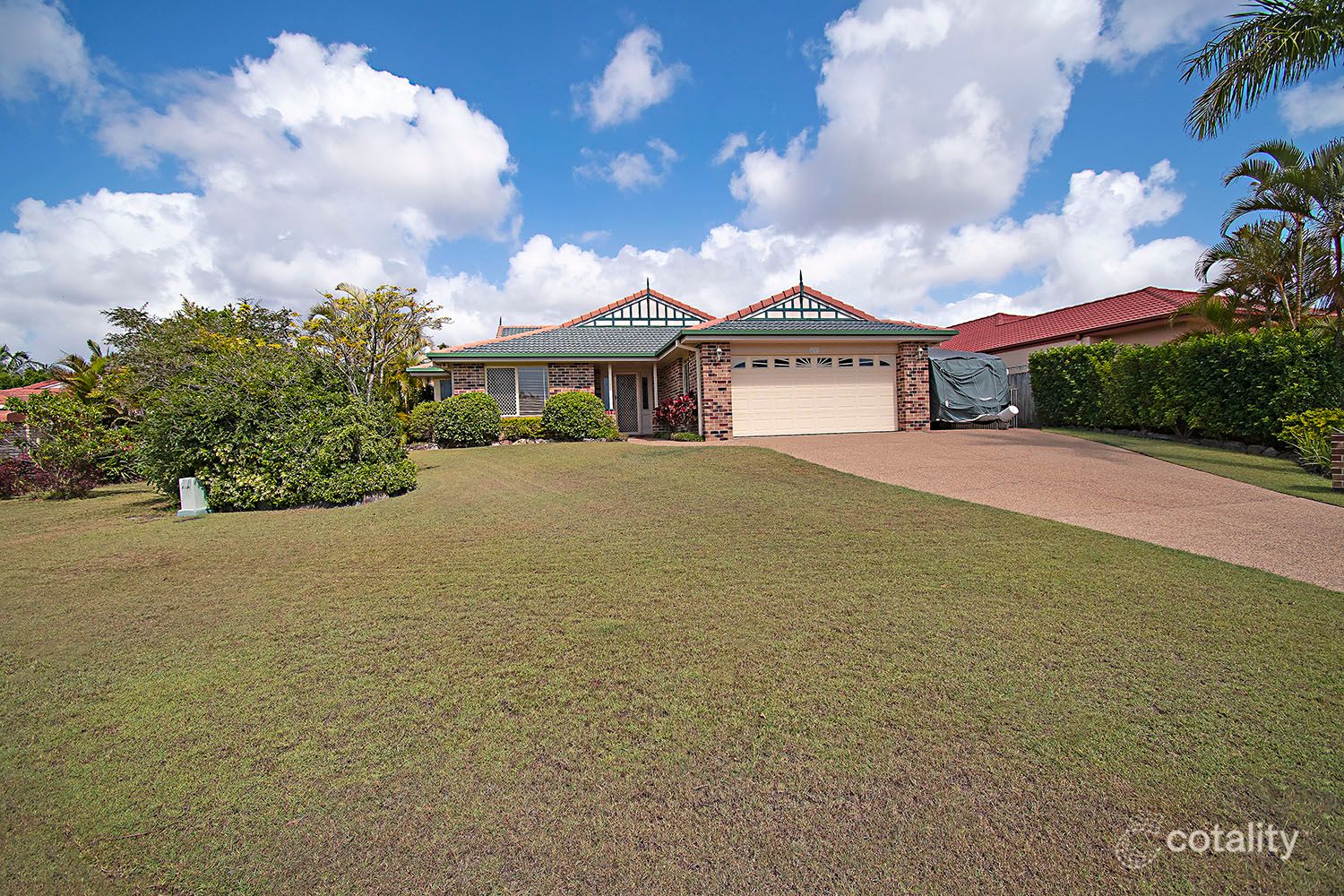 18 Oak Hill Cres, Parkwood, QLD 4214