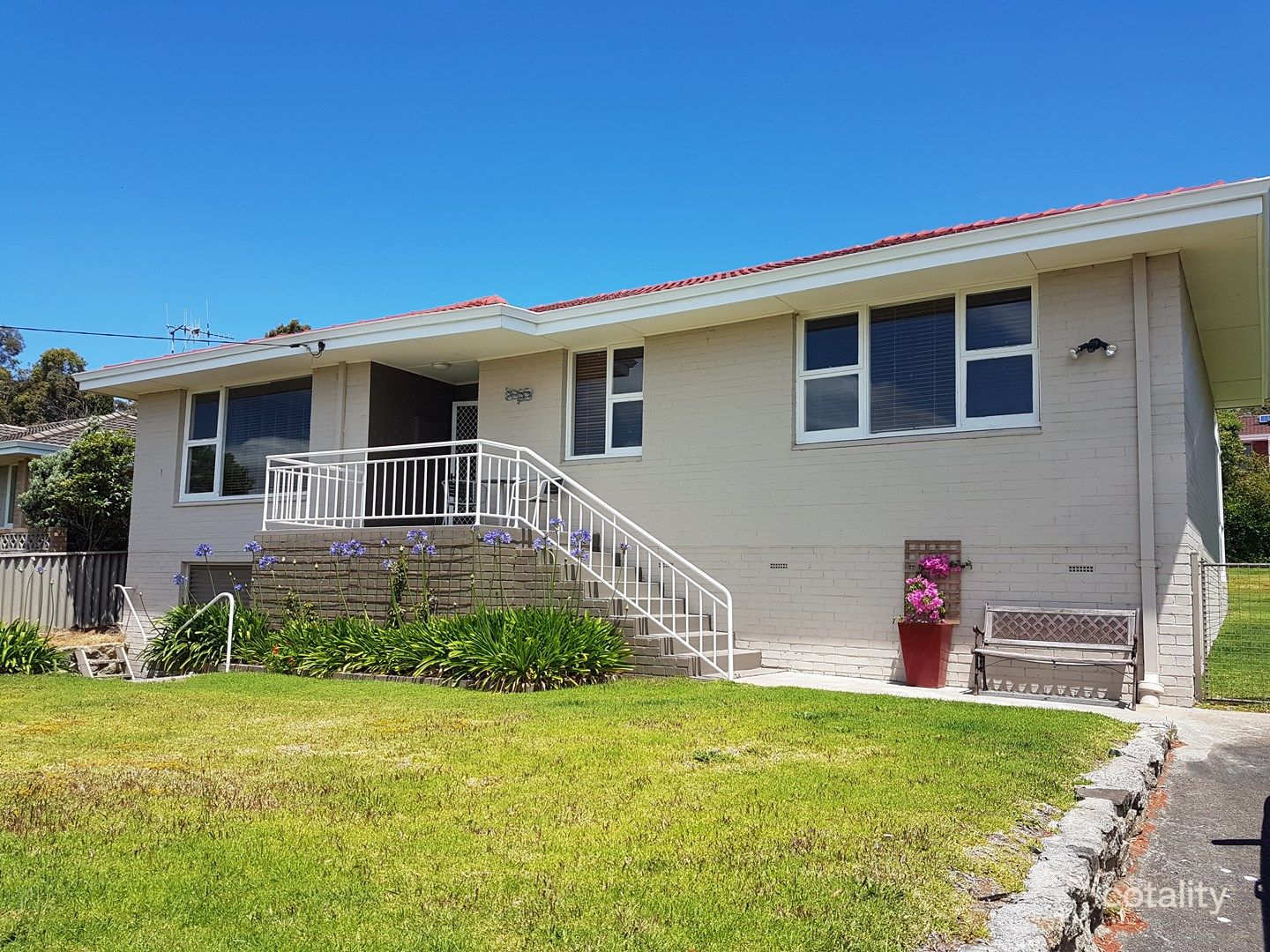 9 John St, Mount Clarence, WA 6330