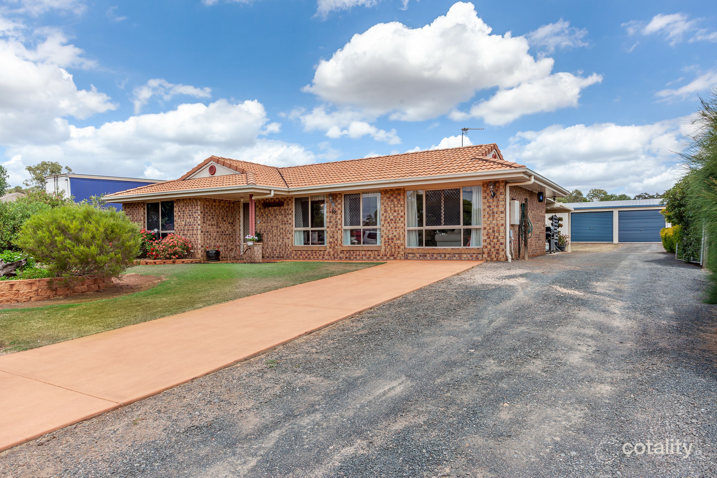 10 Highland Park Rd, Meringandan West, QLD 4352