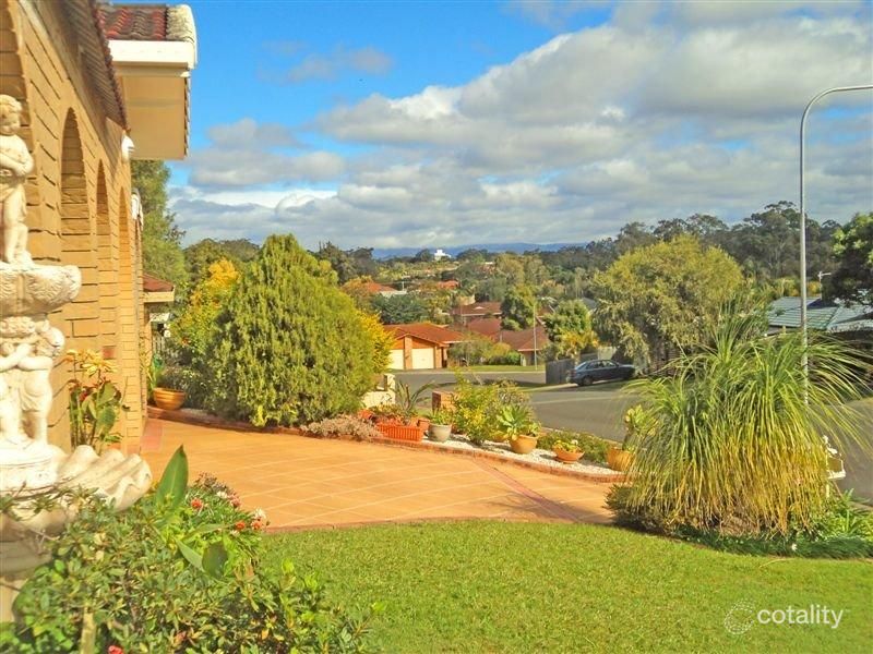 2/5 Corunna Cres, Ashmore, QLD 4214