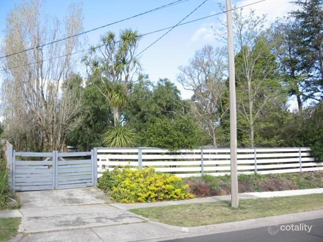 2/22 Adrienne Cres, Mount Waverley, VIC 3149