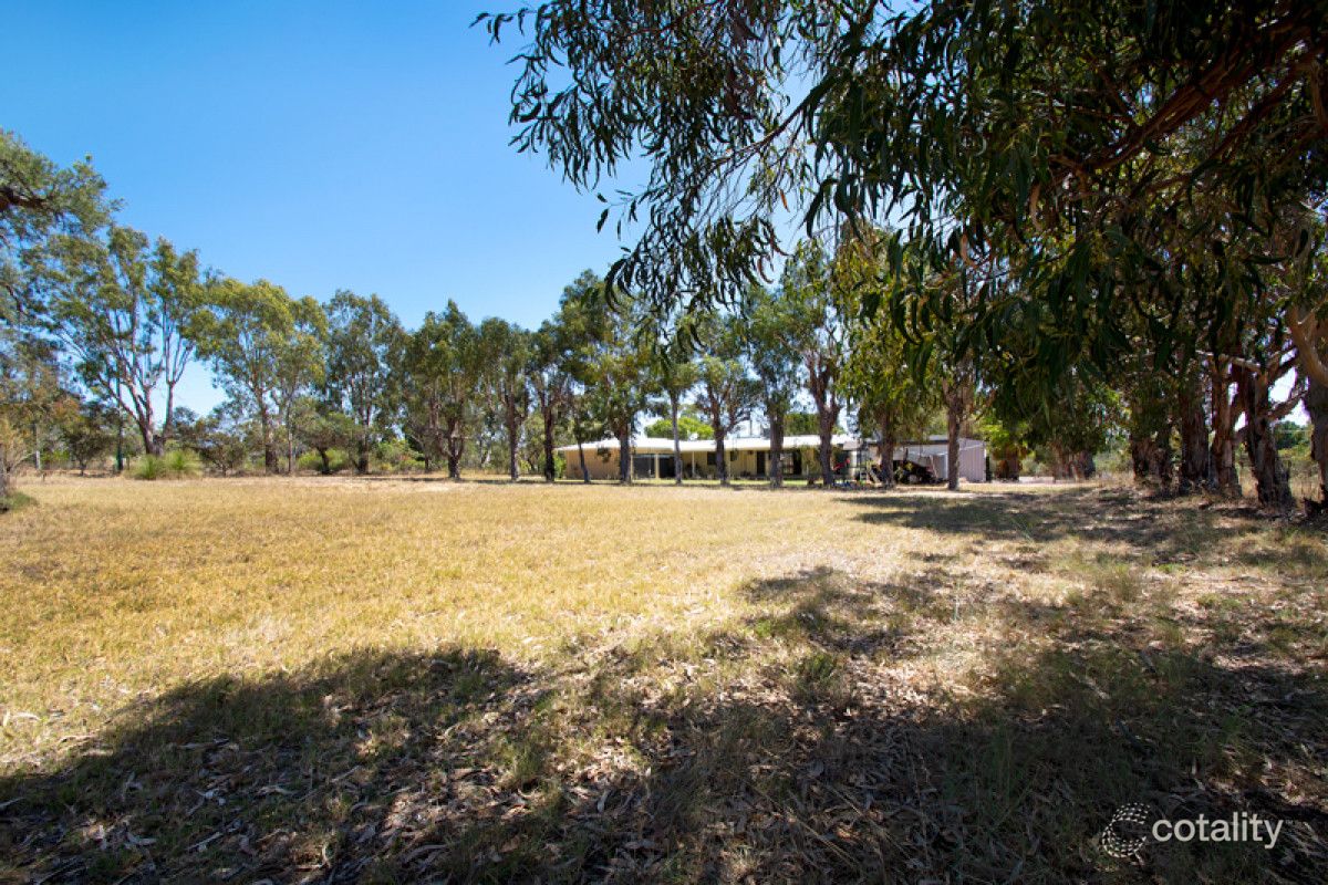 6 Fairway Ct, Woodridge, WA 6041