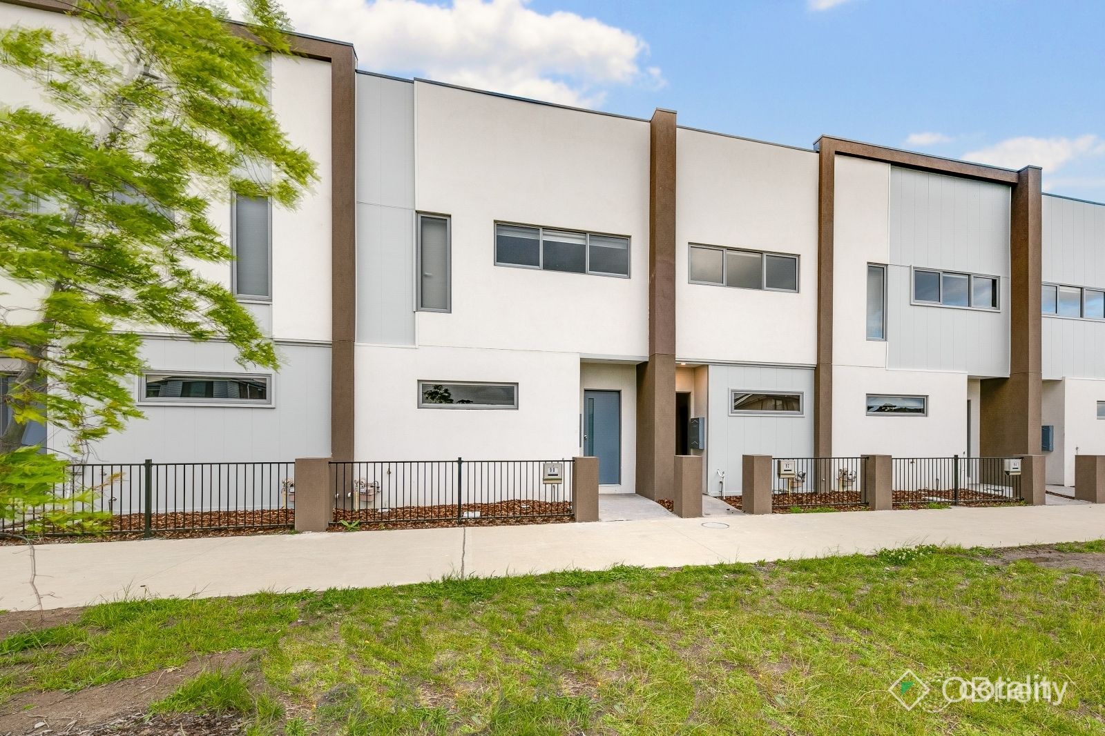 96 Henry St, Pakenham, VIC 3810