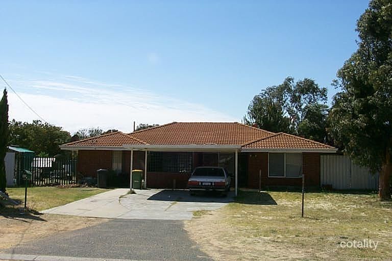 4a Cabarita Rd, Armadale, WA 6112