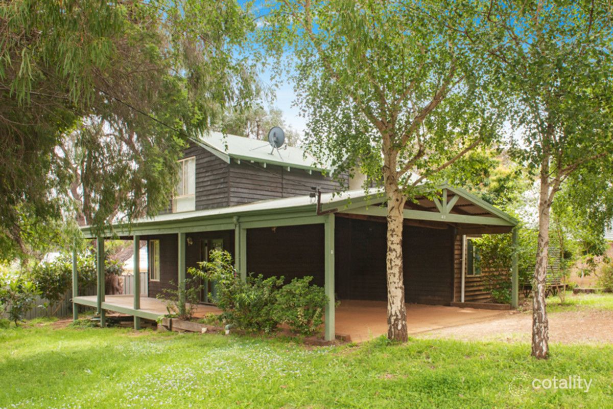 1/2 Churchill Ave, Margaret River, WA 6285