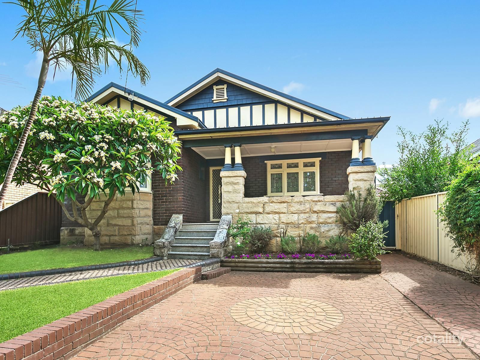 3 Fleet St, Carlton, NSW 2218