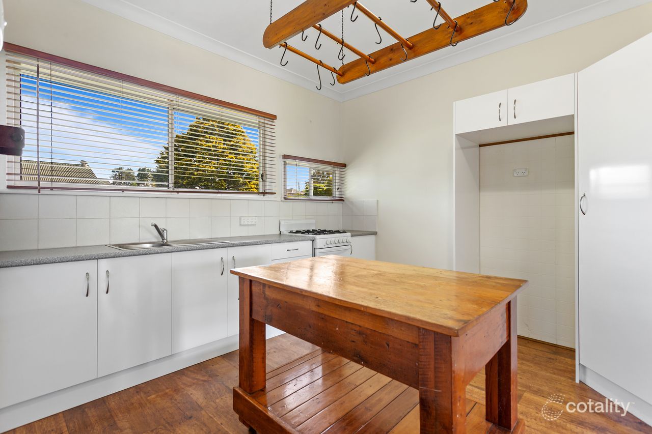 24 Vacy St, Newtown, QLD 4350