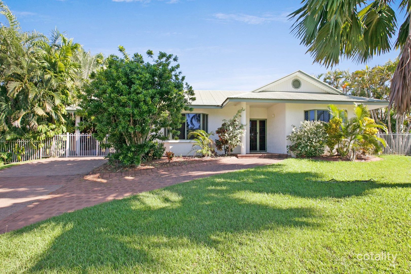 10 Lobelia Ct, Rosebery, NT 0832