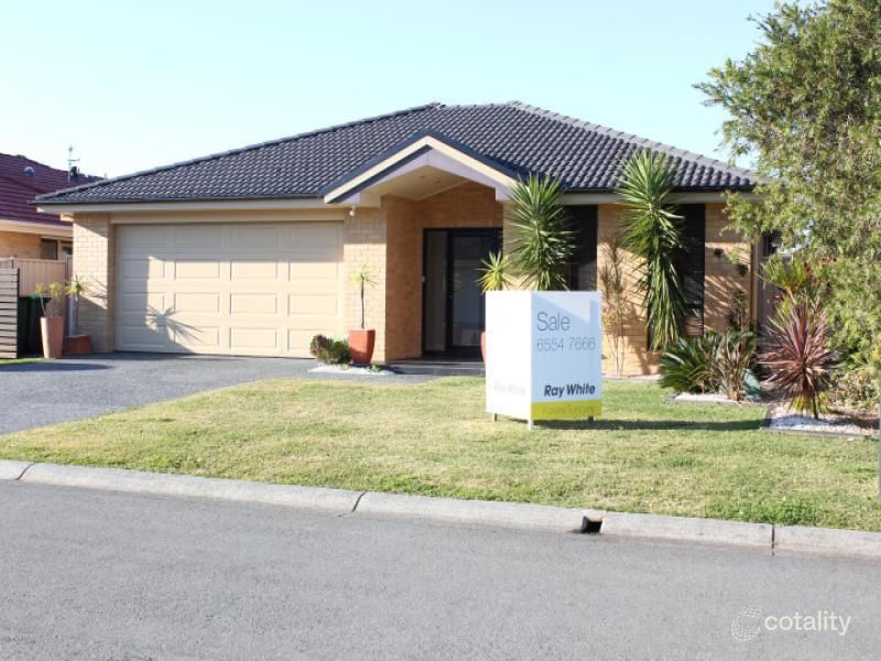 44 Nuwarra Cct, Forster, NSW 2428