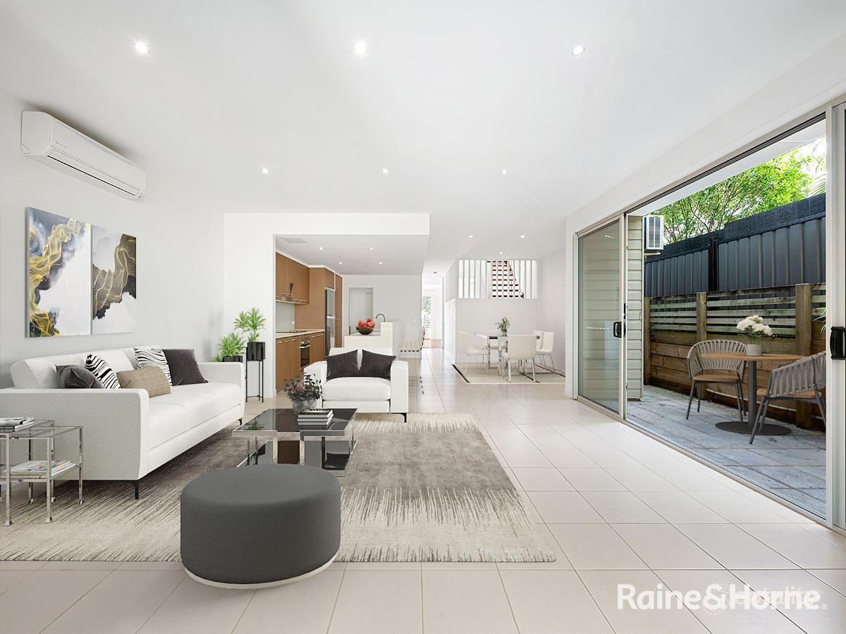 16 Fifth Ave, St Lucia, QLD 4067