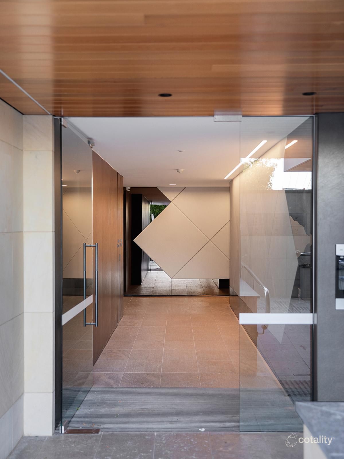 302/3 East Crescent St, Mcmahons Point, NSW 2060