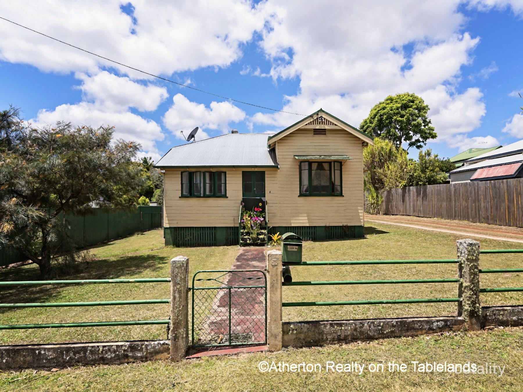 4 Beatrice St, Atherton, QLD 4883