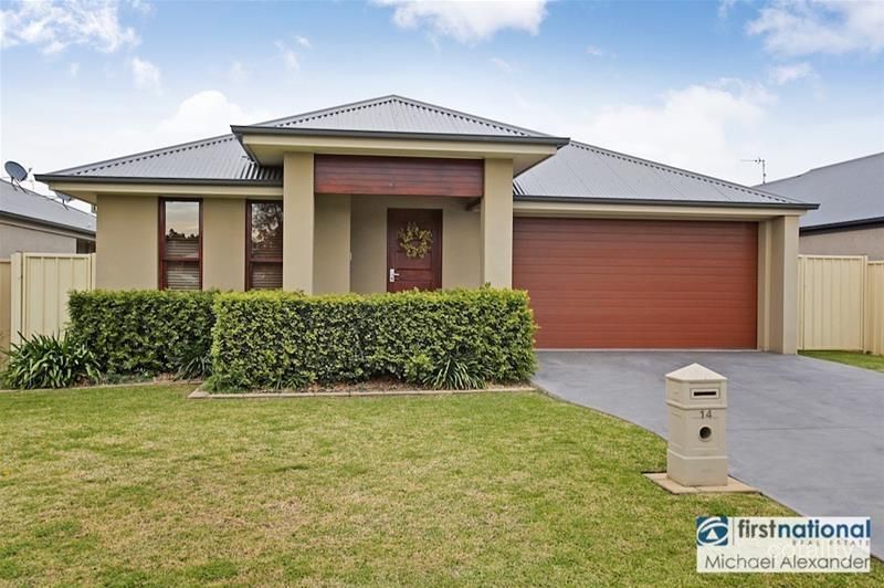 14 Olsen Pl, Harrington Park, NSW 2567