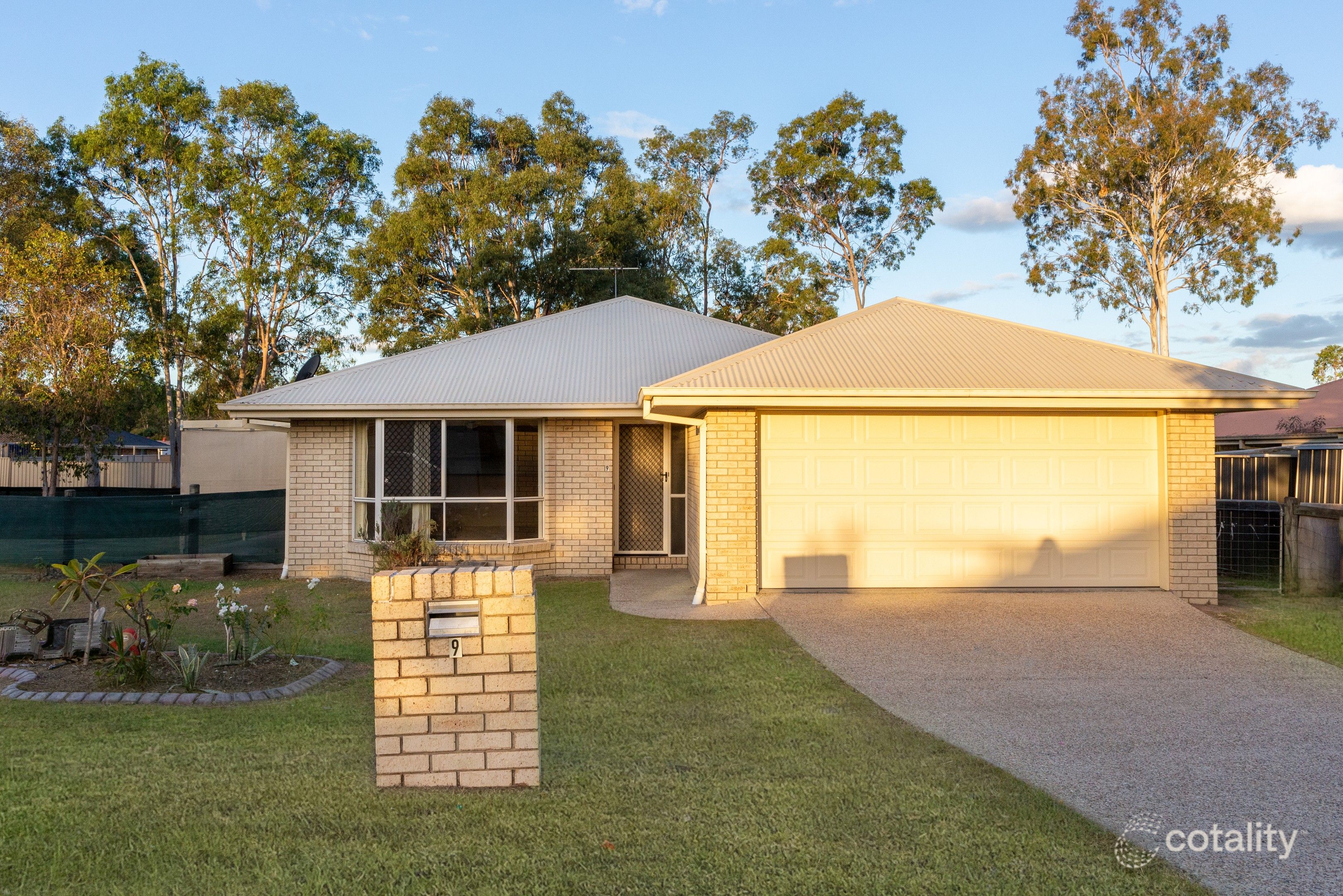 9 Pale Oak Ct, Flagstone, QLD 4280