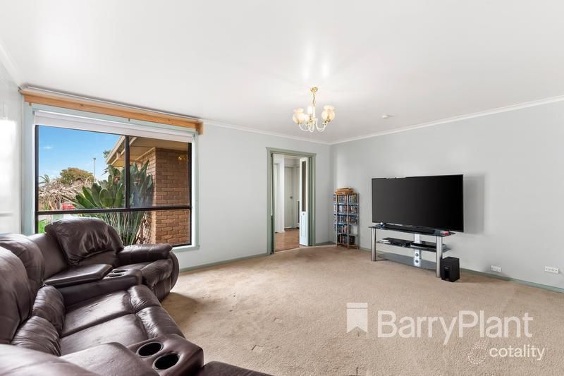 51 Wenden Rd, Mill Park, VIC 3082