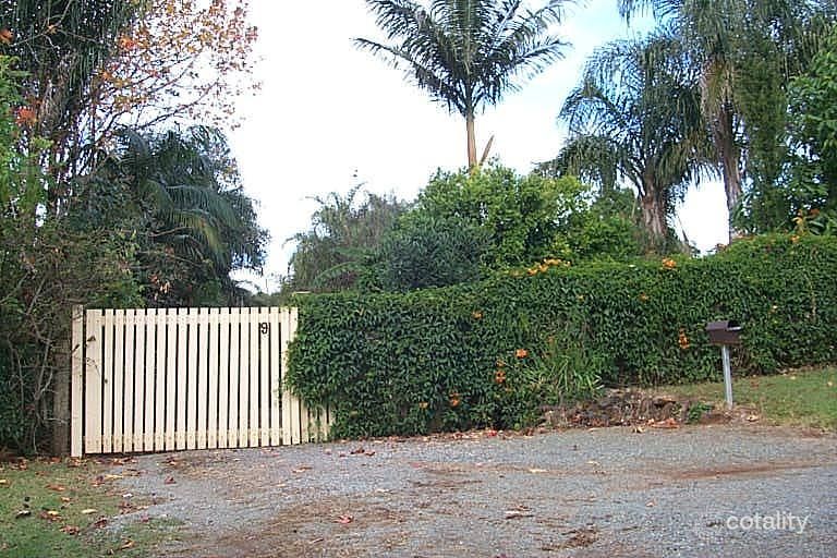 9-11 Manika Ct, Tamborine Mountain, QLD 4272
