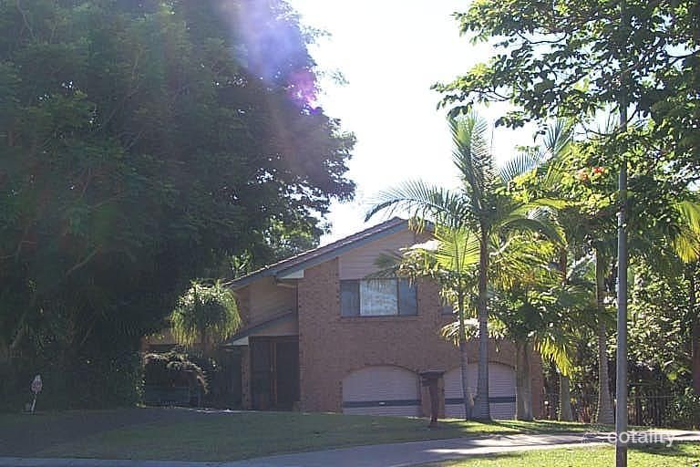 8 Coolcorra Ct, Carindale, QLD 4152
