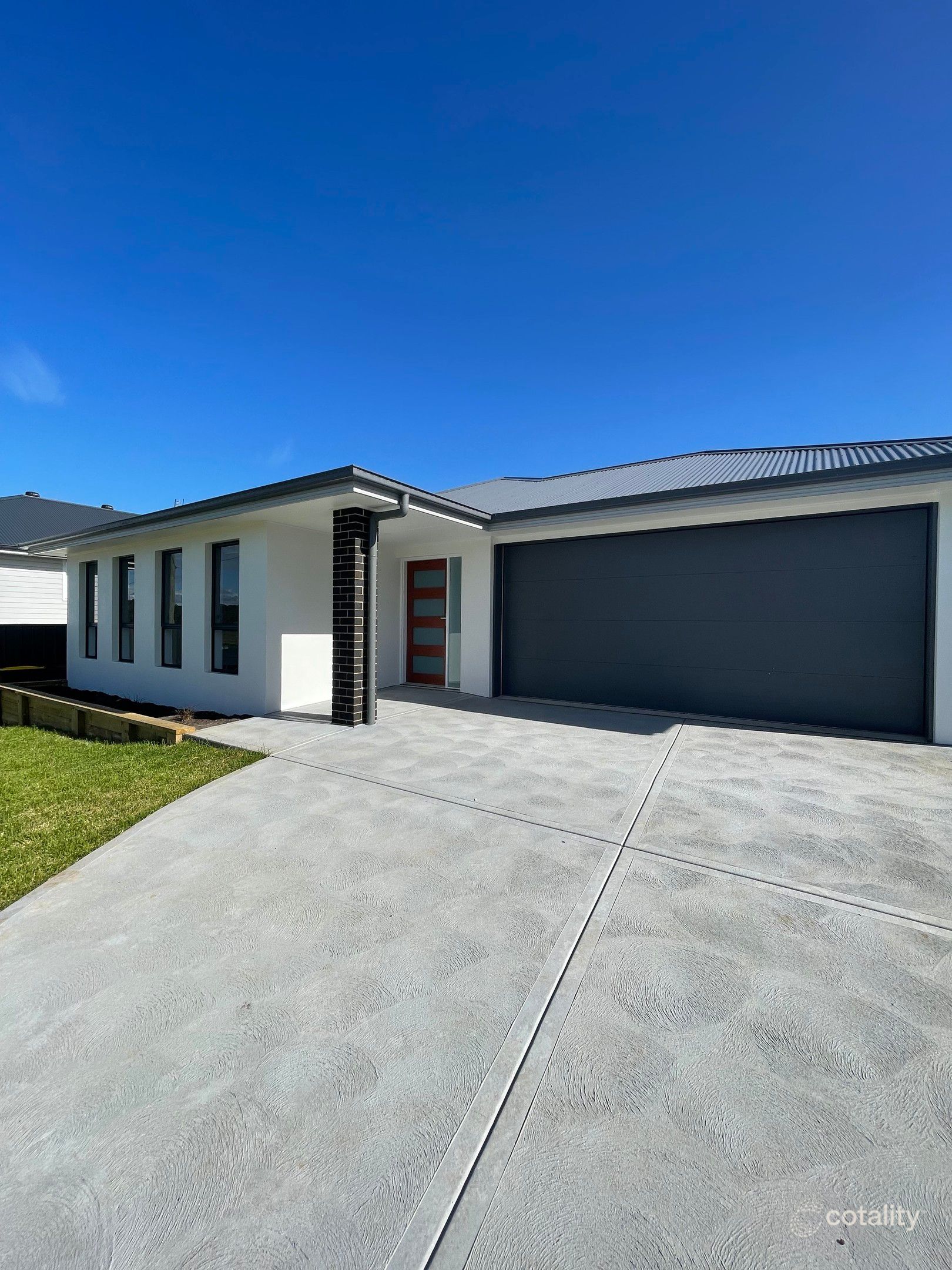 11 Canter Cl, Rutherford, NSW 2320