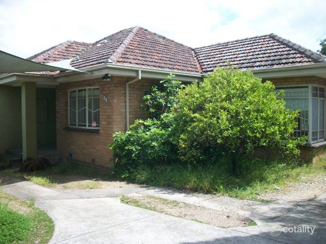 39 Canterbury Rd, Blackburn, VIC 3130