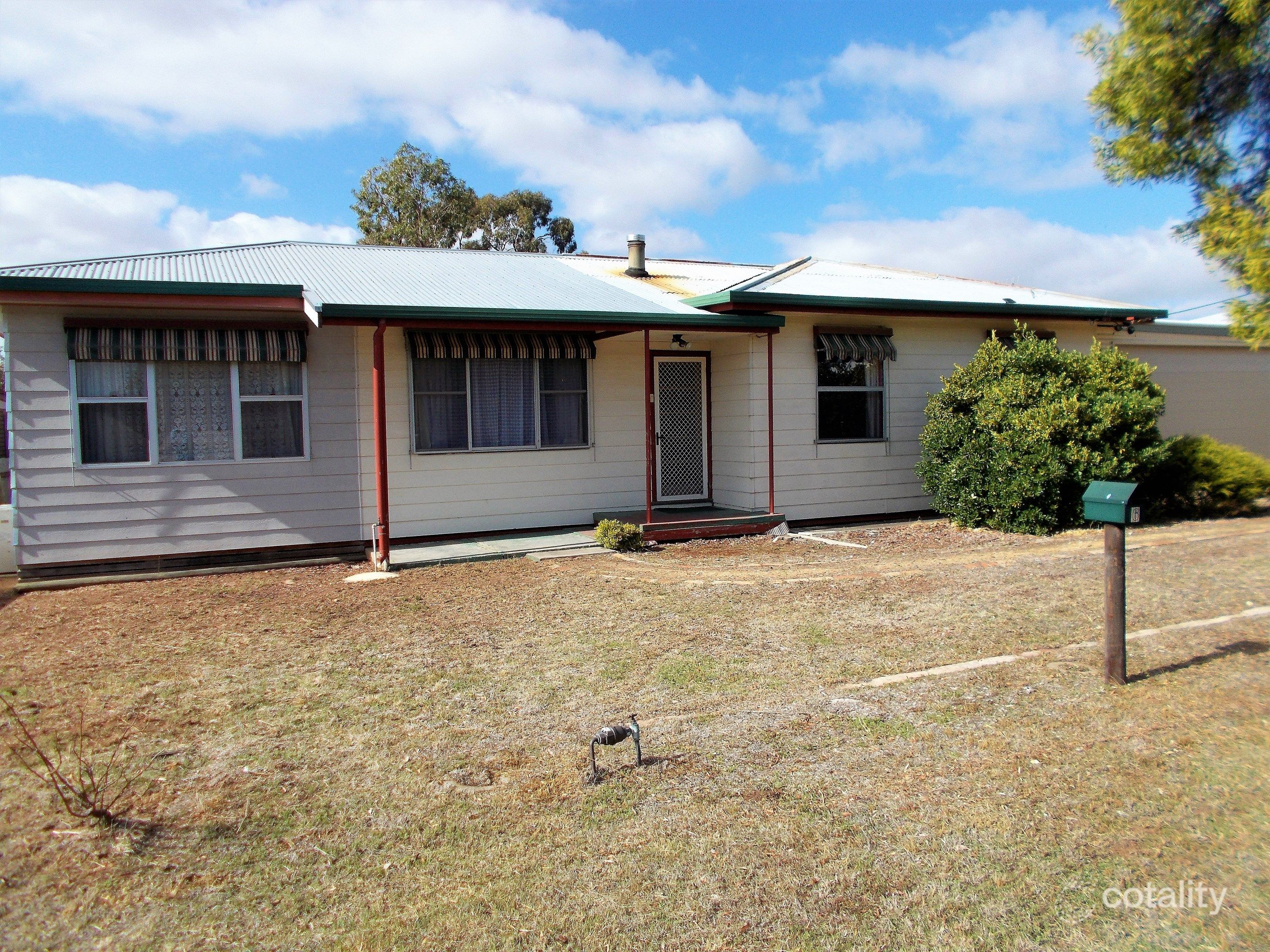6 Philip Ave, Bordertown, SA 5268