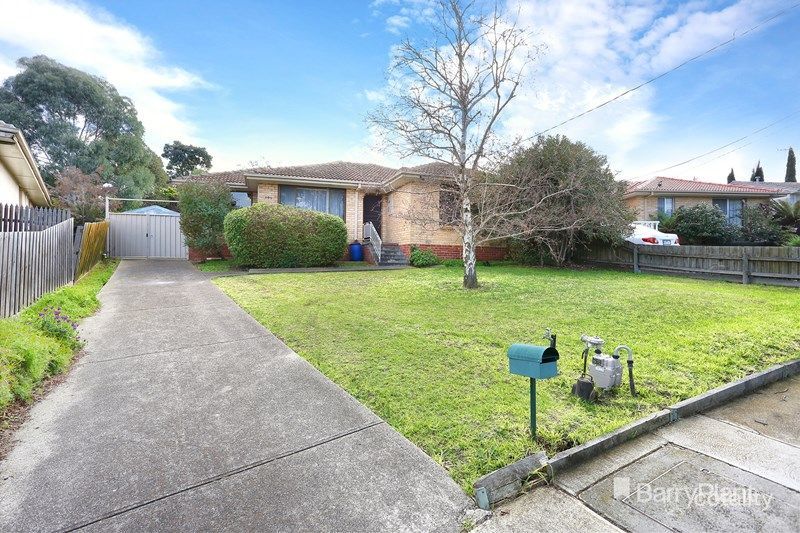 101 Valley Cres, Glenroy, VIC 3046