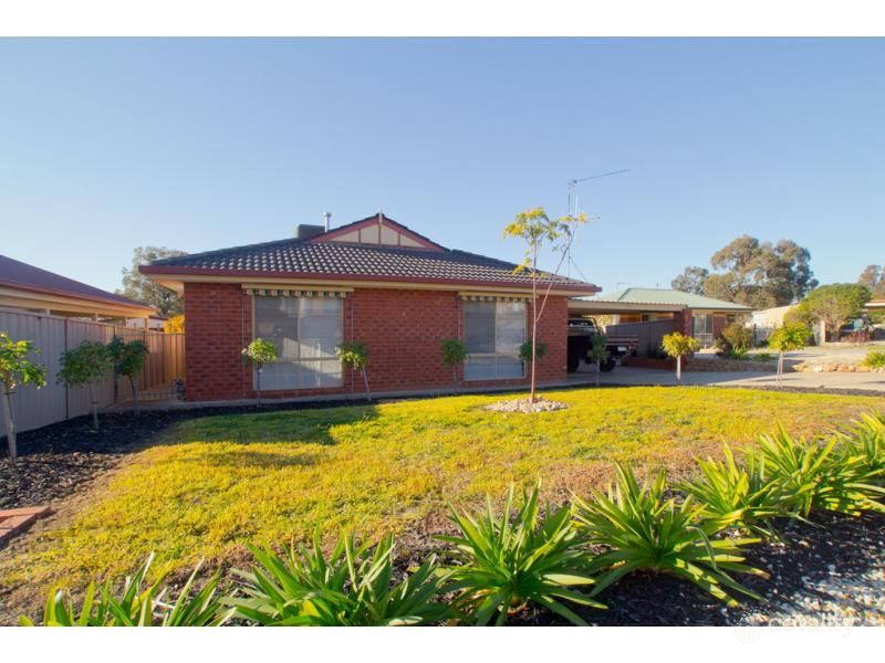 5 Narini Ct, California Gully, VIC 3556
