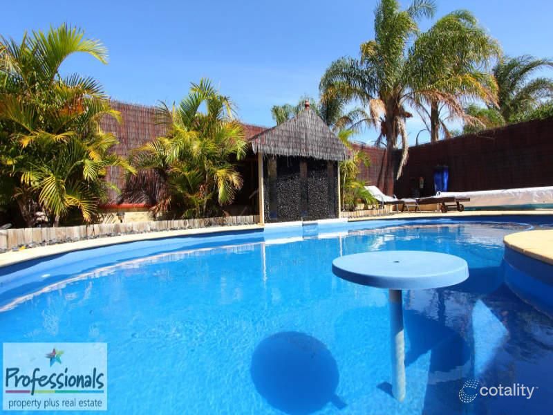 4 Clipper Pde, Canning Vale, WA 6155