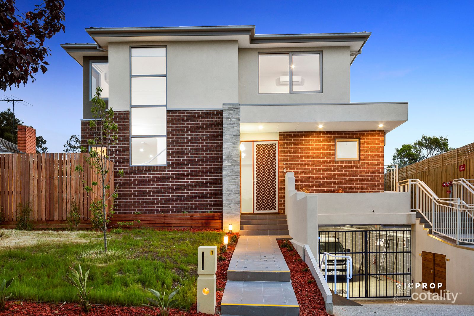 1/36 Roderick St, Doncaster East, VIC 3109